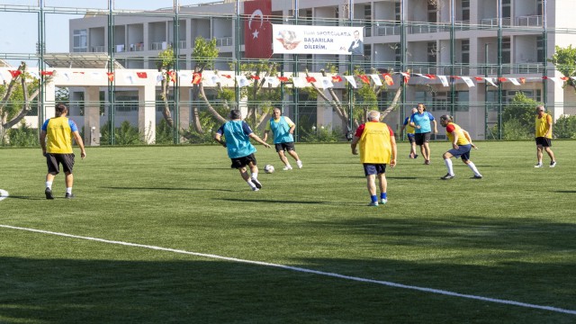 Büyükşehir Belediyesi, futbol müsabakaları düzenledi