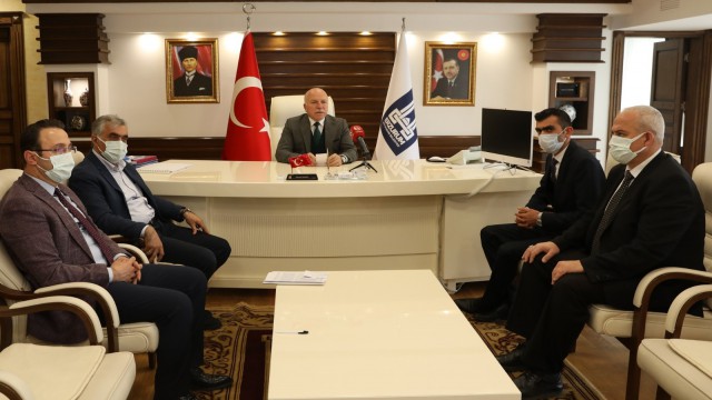 Büyükşehirden pandemiden etkilenen esnafa alışveriş çeki desteği