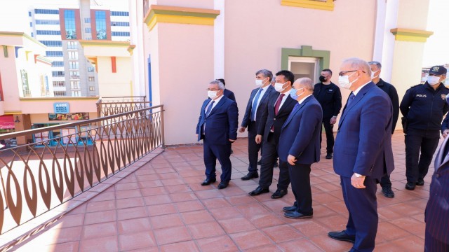 Çarşambada AVMye kütüphane yapılıyor