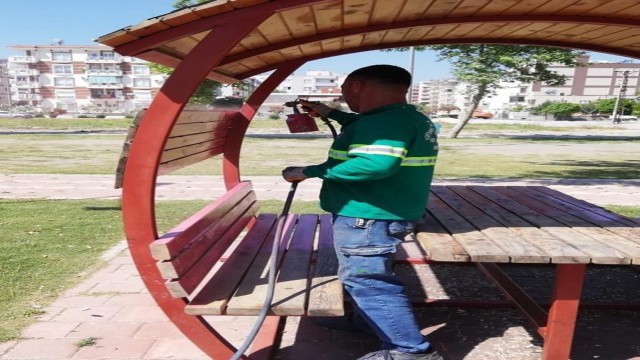 Ceyhanda çocuk oyun alanları renkleniyor