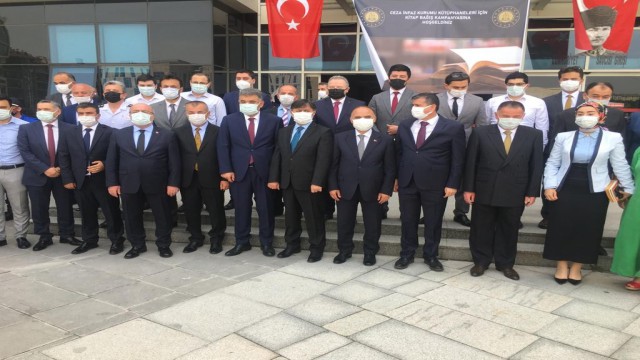 Ceza infaz kurumları kitapla buluşuyor