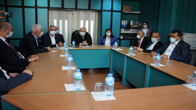 CHPli kurmaylar Aydınlı şoförler ile buluştu