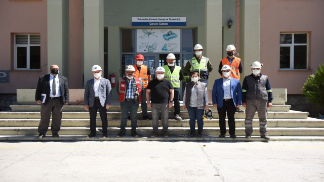 Çimento fabrikasında söküm çalışmaları başladı