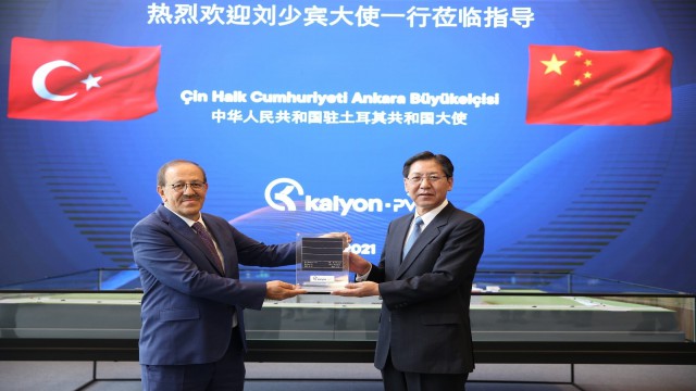 Çin Ankara Büyükelçisi, Kalyon Güneş Teknolojileri Fabrikasını ziyaret etti
