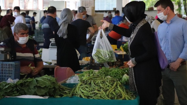 Denizlide pazar yerleri tedbirler kapsamında 2nci kez açıldı