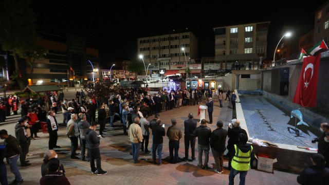 Derincede Filistin için destek programı düzenlendi