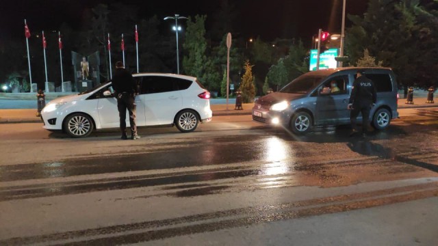 Develi Emniyetinden gece mesaisi