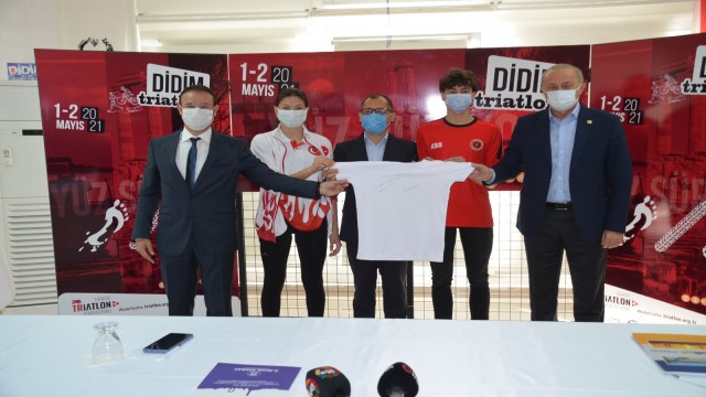 Didim Triatlon yarışları 22-23 Mayısa ertelendi