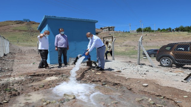 DİSKİ, mahallelerinin su sorununu çözmeye devam ediyor