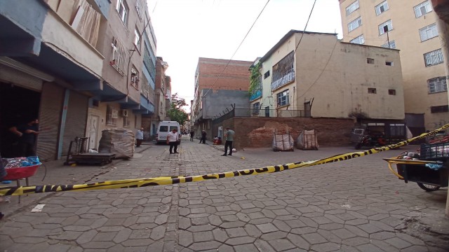 Diyarbakırda akrabalar arasında kız meselesi kavgası: 1 ölü, 3 yaralı