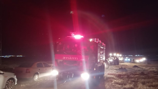 Diyarbakırda bin 500 dönümlük buğday tarlası kül oldu