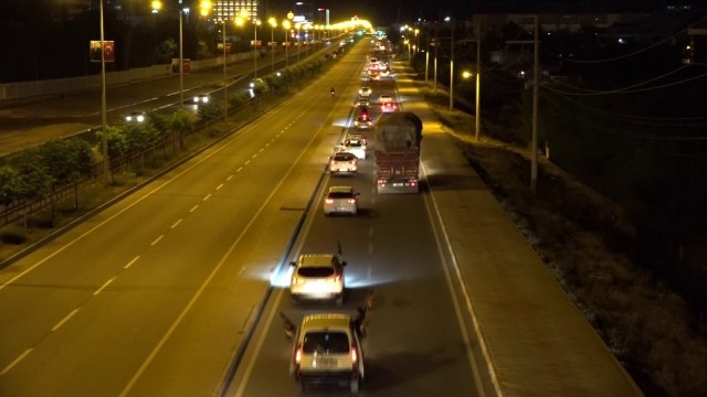 Diyarbakırda yüzlerce araç konvoyu İsrail zulmünü protesto etti