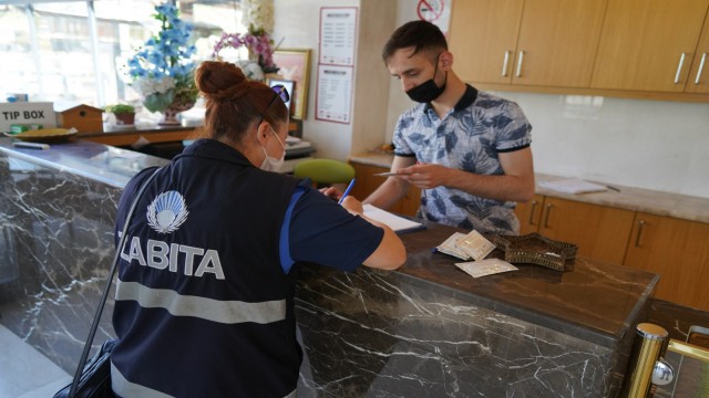 Diyarbakırda zabıta ekipleri tatlıcıları denetledi