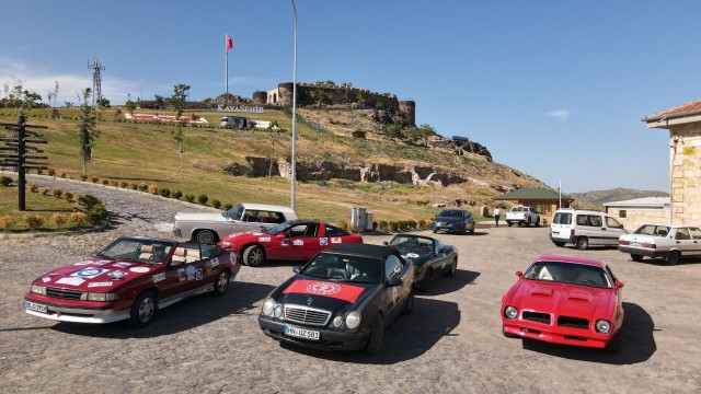 Doğu-Batı Dostluk ve Barış rallisi, Kayaşehirde