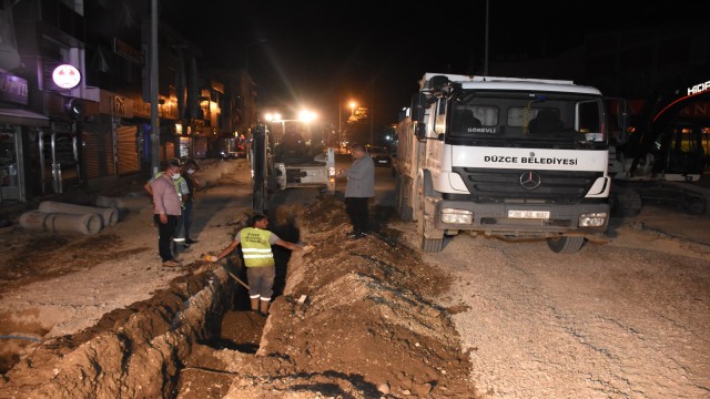 Düzce Belediyesinden tam kapanma mesaisi