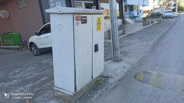 Elektrik kutusu ölüme davetiye çıkartıyor