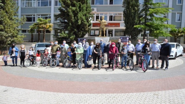 Emetli gençler ve veliler 7 ayda 42 bin adet kitap okudu