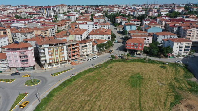 Emirefendi Mahallesi semt pazarına kavuşuyor