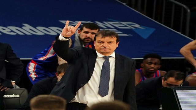 Ergin Ataman: Avrupada şu aşamada başka bir takıma transfer düşünmedim