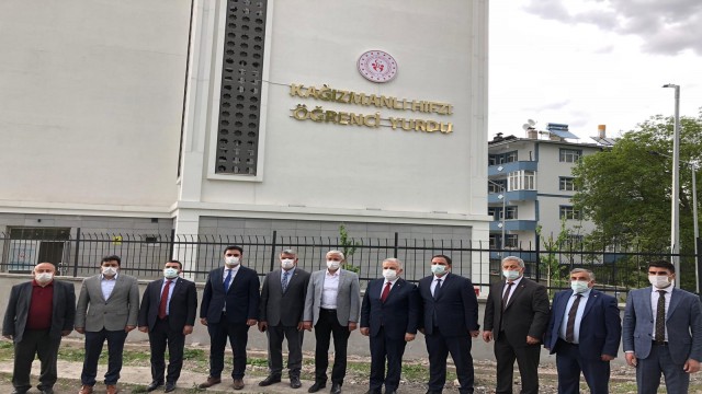 Ermeniler tarafından şehit edilen şairin adı yurda verildi