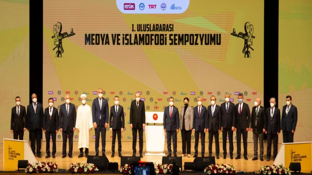 ERÜnün Sempozyum Konsorsiyumunda Yer Aldığı I. Uluslararası Medya ve İslamofobi Sempozyumu Başladı
