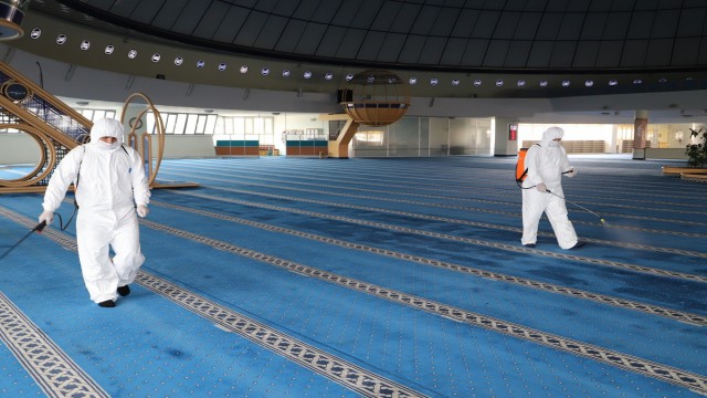 Erzincanda camiler ve terminal dezenfekte edildi