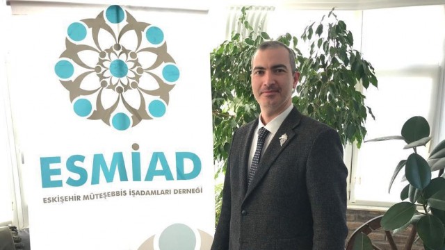 ESMİAD küçük esnafın yanında