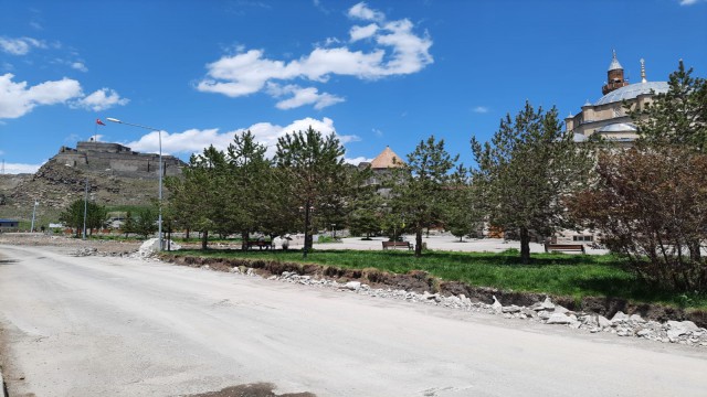 Evliya Cami etrafı tarihi dokuya uygun olarak yapılacak