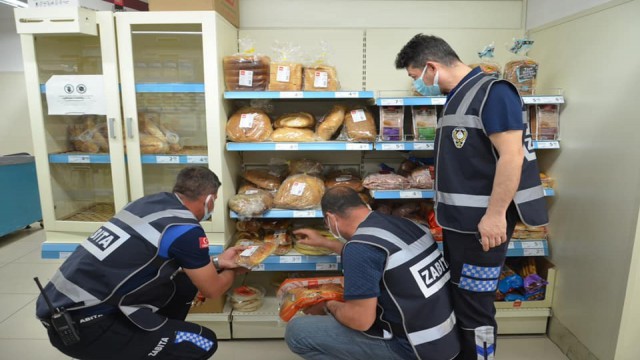 Ezinedeki zincir marketlere gıda denetimi