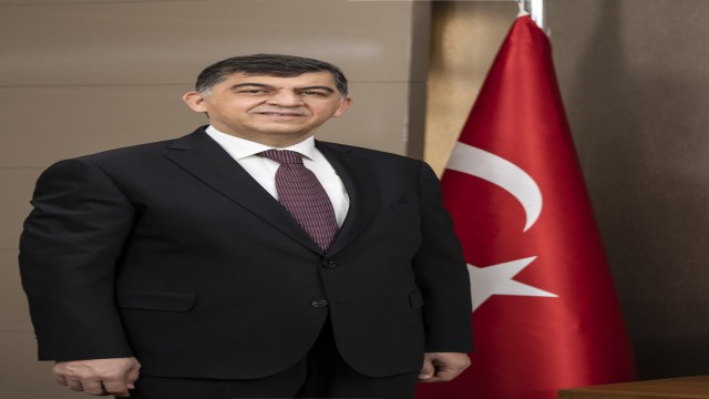 Fadıloğlu, gençlerin bayramını kutladı
