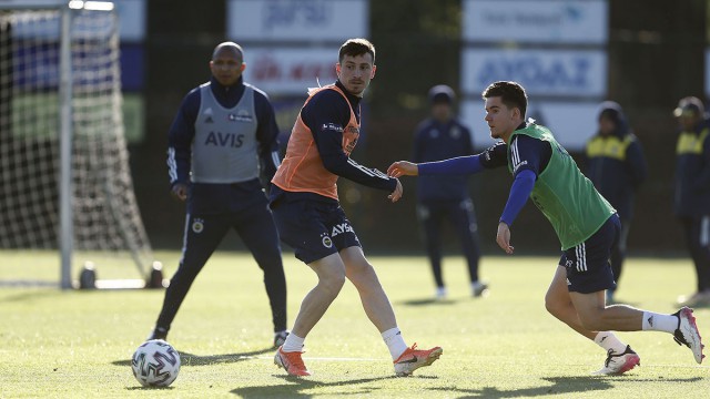 Fenerbahçe, Sivasspor maçı hazırlıklarına başladı