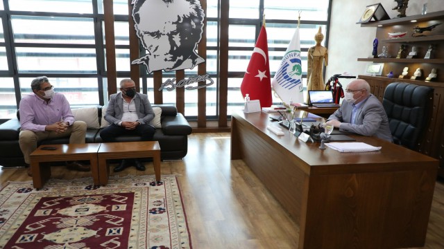 Filistin Yardımlaşma ve Destekleme Derneğinden Başkan Kurta teşekkür ziyareti