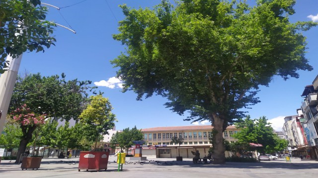 Gaziantepin en kalabalık noktalarında kısıtlama sessizliği