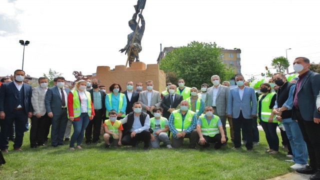 Gaziosmanpaşada Fetih Parkı yeni yüzüyle hizmete açıldı