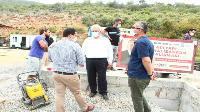 Gazipaşa Sanayi Sitesinin kanalizasyon çilesi bitiyor