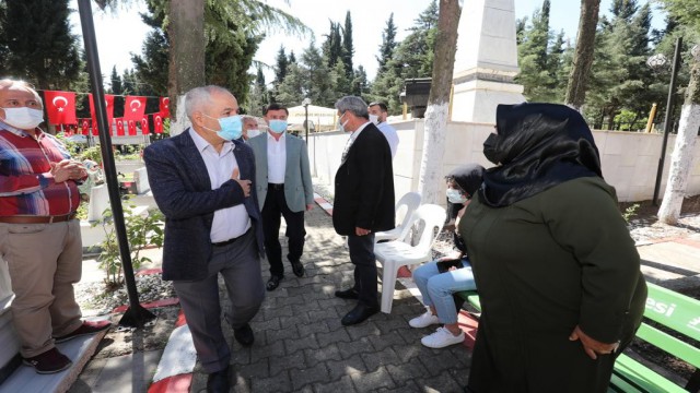 Gebzede şehitlik ziyareti