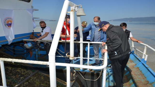 Gemlik Körfezinde müsilaj temizliği