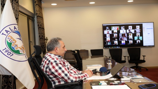 “Gençlerimizin kültür ve bilim projeleri beni heyecanlandırıyor”