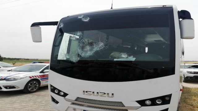 Göreve giden Dicle Elektrik ekipleri saldırıya uğradı