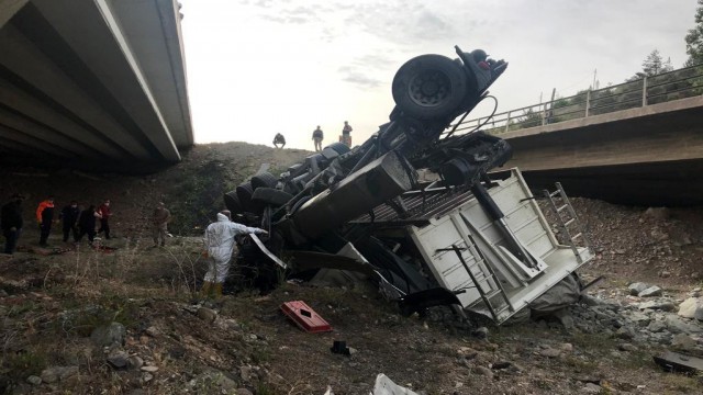 Gümüşhanede tır kaza yaptı: 1 ölü