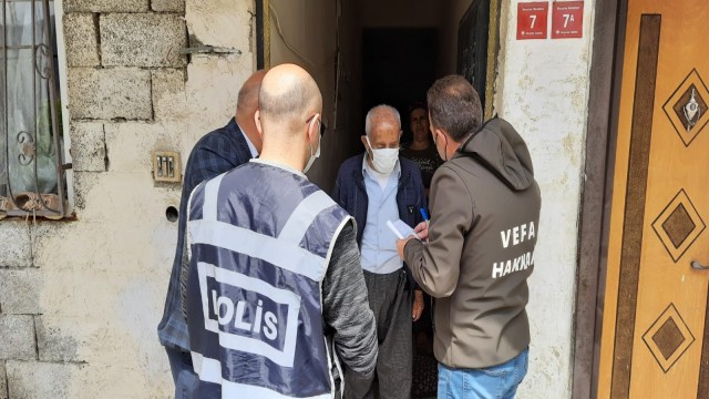 Hakkarideki destek ödemeleri evlere teslim ediliyor