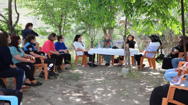 Hakkarili kadınlara mahremiyet eğitimi