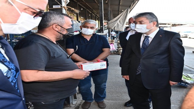 Hal esnafından Osmaniye Valisine övgü dolu sözler