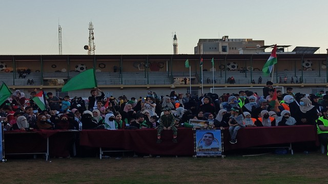 Hamas, Gazze Şeridinde hayatını kaybedenler adına toplu anma töreni düzenledi