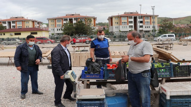 Havzada zabıtadan pazar yerinde sıkı denetim