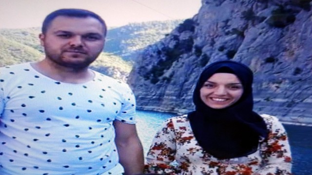 Hayvanları sularken elektrik akımına kapılan genç kız hayatını kaybederken, kalp krizi geçiren abisinin durumu ise ağır