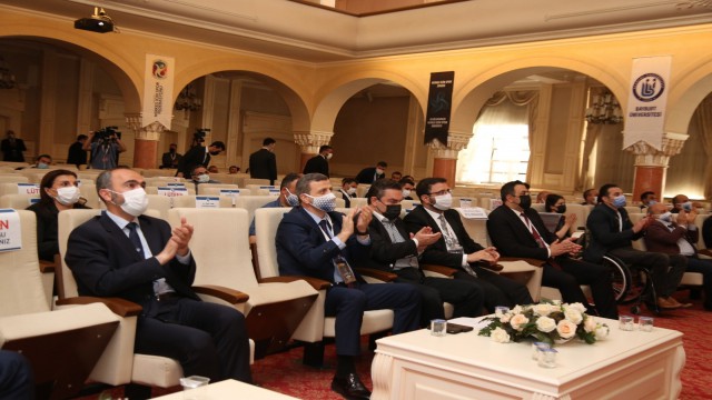 ‘Herkes İçin Spor Zirvesi ve Uluslararası Herkes İçin Spor Kongresi başladı