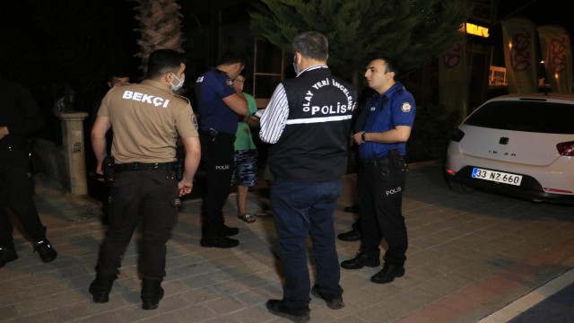 Hırsızlık şüphelisi iki kardeş bıçaklandı