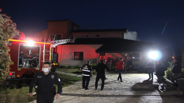 İftar saatinde çıkan yangın büyümeden söndürüldü