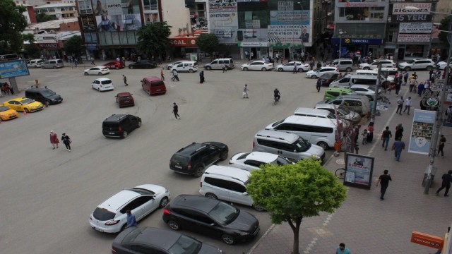 Iğdırda tam kapanma sonrası ilk yoğunluk